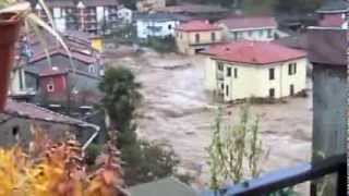 25 ottobre 2011  Alluvione nello spezzino e in Lunigiana [upl. by Ennoved]