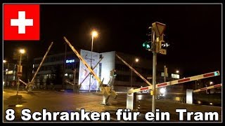 Tram railway crossing  8 Schranken für ein Tram Bahnübergang bei Opfikon Zürich Schweiz 2017 [upl. by Larkins367]