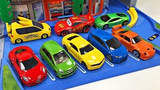 Best Toddler Learning Colors Hot Wheels Cars Trucks for Kids 1 Teaching Colours Tomica Highway Set [upl. by Lael]