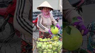 Sweet pomelos that you have to eat in Vietnam [upl. by Symon258]