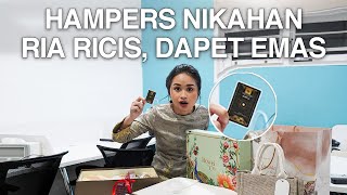 UNBOXING HAMPERS MEWAH NIKAHAN RIA RICIS SAMPE DAPET EMAS  VLOG [upl. by Joni]