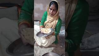 Garam garam pani ki rotifood foodie bollywood [upl. by Chiles]