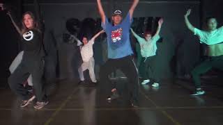 TU CUERPO ME LLAMA  REYKON  COREOGRAPHY BY angelocaceresz [upl. by Norga190]