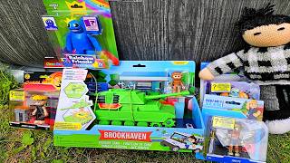 TANK GÉANT BROOKHAVEN BLUE RAINBOW FRIENDS CACHECACHE SURPRISE  Unboxing Roblox [upl. by Karla700]