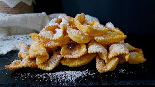 CHIACCHIERE DI CARNEVALE FRIABILI E BOLLOSE I Le Ricette di TerroreSplendore [upl. by Horn]