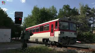 Železničné priecestie Jastrabá SP0527  2072022  Železniční přejezd  Slovak railroad crossing [upl. by Ocsic]