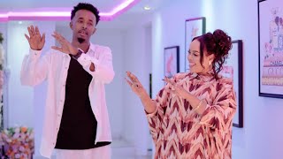 SHAADIYA SHARAF FT ABDIKARIM ALI SHAAH KAALAY KAALAY  OFFICIAL VIDEO 4K 2023 [upl. by Barncard807]