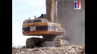 CATERPILLAR 365B L HRD Demolition  Abbruch Grain Silo Plochingen Hafen 31052007 [upl. by Idoj369]