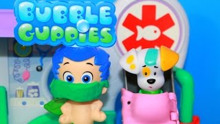 Bubble Guppies Playset Check Up Center  Rock n Roll Toy Review [upl. by Esidarap]