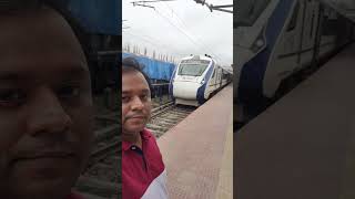 Vande Bharat Standing on Platform travel trendingshorts viralshort youtubeshorts 🇹🇯🙏👌 [upl. by Adnoek]