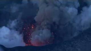 Visible shockwaves from volcanic eruption at Eyjafjallajökull Iceland [upl. by Latton]