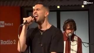 Mahmood  Gioventu Bruciata live [upl. by Fairweather798]