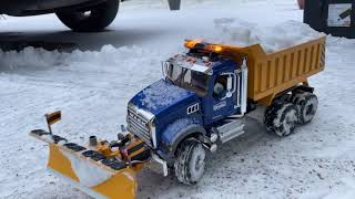 Rc 4everBruder Mack Granite Dump Truck conversion with working snow plow attachment [upl. by Gabrielle270]