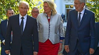 Karin Kneissl la exministra de Austria que invitó a Putin a su boda quotse mudaquot a Rusia [upl. by Eppie]