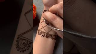 Easy wrist mehendi design shorts mehndi youtubeshorts ytshorts mehndidesign fronthandmehndi [upl. by Ayaros68]