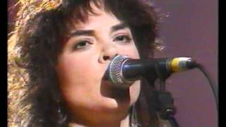 Rosanne Cash  Dance With The Tiger Live TV Clip 1990 [upl. by Aruasor646]