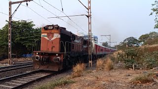 Honking Chugging Kalyans derated alco pulls 22 LHB Coaches towards CSMT [upl. by Melvyn]