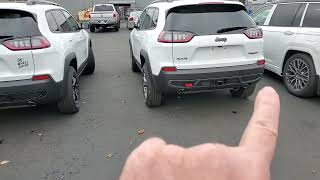 Jeep Cherokee trailhawk vs Jeep Cherokee X What is the difference [upl. by Aerdnaxela]