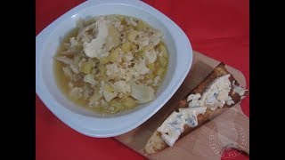 Recette de soupe de chou fleur pommes de terre et Bleu [upl. by Holland]