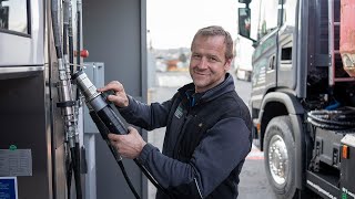 Tobias Ilg über den Scania G410 mit CNG Erdgas [upl. by Sihtam162]