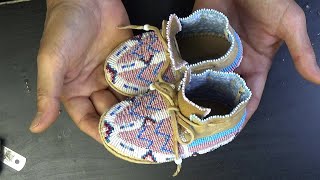 Beadwork project9  Toddler Moccasins 01 [upl. by Paxon]