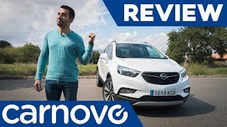 Opel Mokka X  SUV pequeño  Opinión  Review  Prueba  Test en español  Carnovo [upl. by Enaasiali]