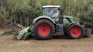 FAO FAR 2354 forestry mulcher  FENDT 826 fresa forestale  forstfräse frezarka krusząca [upl. by Zahavi370]