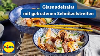 Glasnudelsalat mit gebratenen Schnitzelstreifen  Einfach  Lidl Kochen [upl. by Valdas]