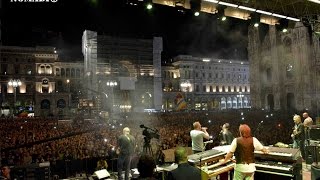 Nomadi  Io Vagabondo Live Performance in Piazza Duomo Milano [upl. by Kuhlman884]