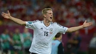 Lars Bender rettet DFBElf ins Viertelfinale gegen Griechenland [upl. by Warram]