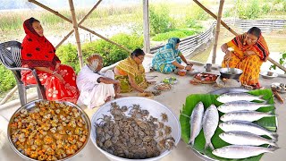 আজ মা গোটা গোটা ইলিশ মাছ রান্না করলো সাথে ছোট কাঁকড়ার দোপেঁয়াজা রেসিপি  ilish fish recipe [upl. by Airetnuhs841]