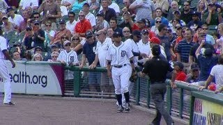 Prince Fielder finds a MIDGAME SNACK helps himself to a fans nachos [upl. by Htieh]