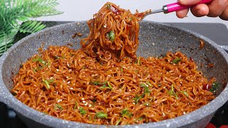 স্পাইসি চিলি গারলিক নুডলস রেসেপি  🔥 Spiciest Garlic Ramen Noodles Recipe [upl. by Cacia701]