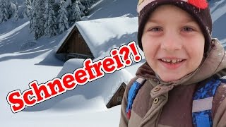 Schneekatastrophe  Eingeschneit  Schulfrei  Mini VLOG Ash5ive Spielzeug und Spaß [upl. by Atinahs719]