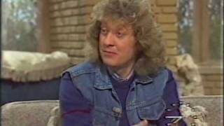 Noddy Holder Slade quotRun Runawayquot on TVAM 1984 [upl. by Menell217]