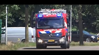 Primeurs amp Zeer grote brand Veel Brandweer en Politie naar een zeer grote brand in Klazienaveen [upl. by Lemaj732]