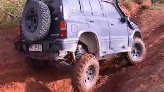 EXTREME VITARA OFF ROAD  PENTELI 170110 [upl. by Yadnus573]