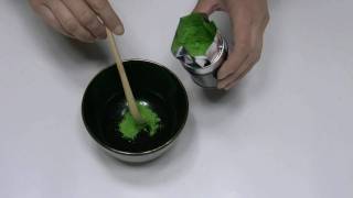 簡単なお濃茶の練り方（作り方） How to make thick matcha Theanin style [upl. by Garold]