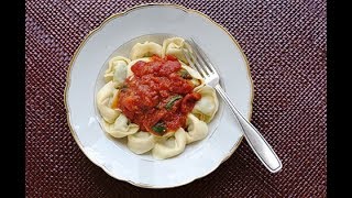 Rezept Tortellini mit Tomatensauce [upl. by Aimee]