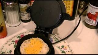 Breakfast Sandwich Maker Hamilton BeachKitchen Living Review [upl. by Polly]