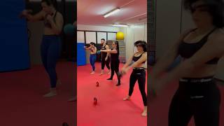 Lezione di difesa personale femminile oggi striking 👊🏼 strongwomen [upl. by Laertnom]