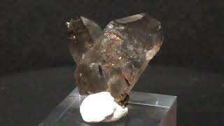 Minerals 409 Quartz Smoky Aegirine Mulanje Malawi ミネラル・ザ・ワールド in 両国・秋場所 2024 9 6 [upl. by Kina968]