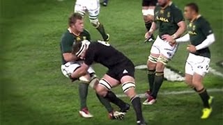 Kieran Read smashes Duane Vermeulen [upl. by Ys]