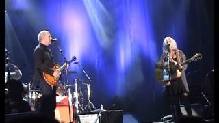 Mark Knopfler amp Emmylou Harris  I Dug Up A Diamond  live 2006 [upl. by Dyun524]