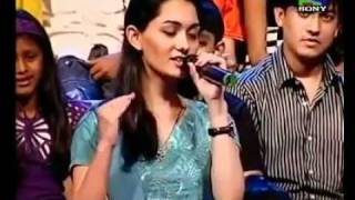 Rahman Stunted Performance By North Indian Girl Sings Tamil Song Movies share [upl. by Brezin]