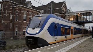 Treinen in Woerden  22 december 2015 [upl. by Kerge]