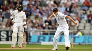 Chris Woakes 18 wickets in two Tests vs Pakistan [upl. by Eelrebmyk]