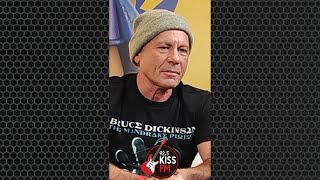 Entrevista Kiss FM conversa com Bruce Dickinson na CCXP 23 [upl. by Zachar]