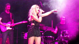 Hadise  Prenses  Çanakkale 17 Burda AVM  Konser [upl. by Feliza811]