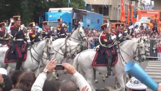 Festejos del Bicentenario argentino Desfile histórico militar [upl. by Aisiram]